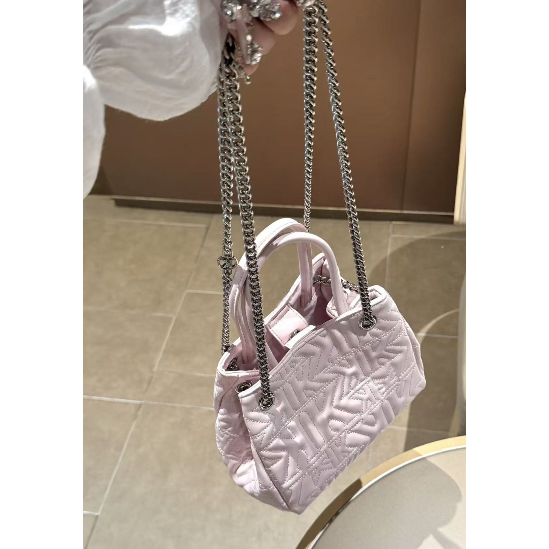 Kappa Light Luxury Chic Small  - đánh giá và giá Luxury Bags News
